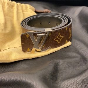 Louis Vuitton Belt In Great Condition